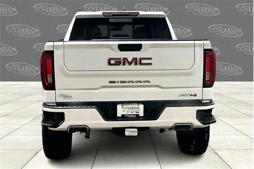 2022 GMC Sierra 1500 Limited AT4