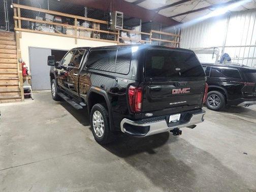 2023 GMC Sierra 2500 SLT