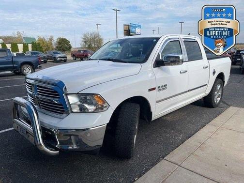 Bright White Clearcoat 2017 RAM 1500 Big Horn