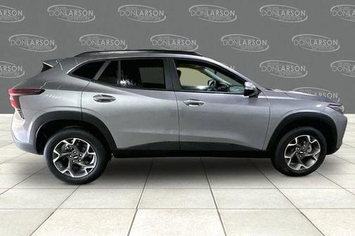 Sterling Gray Metallic 2026 Chevrolet Trax LT