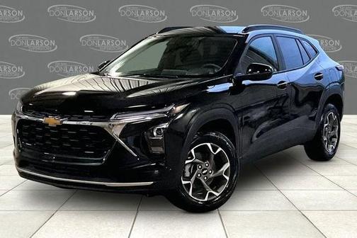 Mosaic Black Metallic 2026 Chevrolet Trax LT