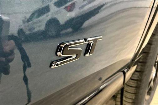 Ocean Blue Metallic 2026 Buick Encore GX Sport Touring