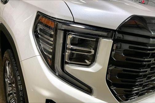 White Frost Tri-Coat 2024 GMC Sierra 1500 Denali Ultimate