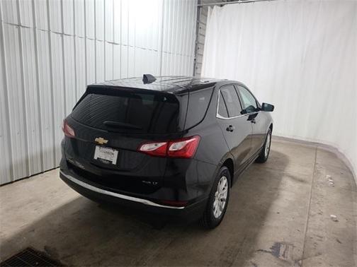 Photo 3 of 32 of 2019 Chevrolet Equinox 1LT