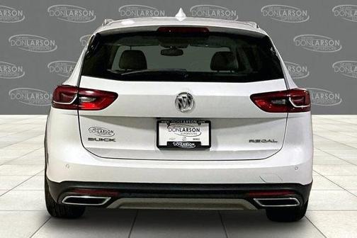 2018 Buick Regal TourX Essence