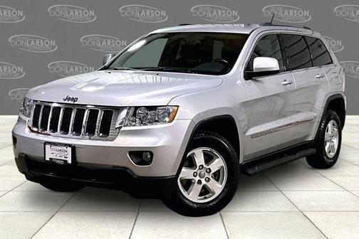 Bright Silver Clearcoat Metallic 2011 Jeep Grand Cherokee Laredo