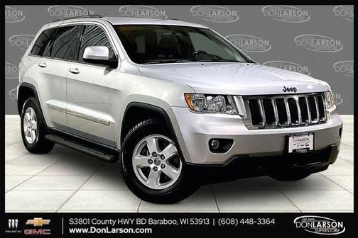 Bright Silver Clearcoat Metallic 2011 Jeep Grand Cherokee Laredo