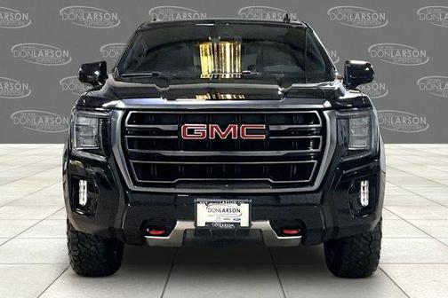 2022 GMC Yukon XL AT4
