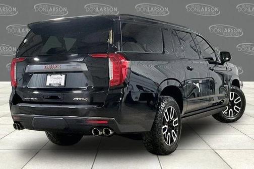 2022 GMC Yukon XL AT4