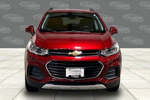 Crimson Metallic 2022 Chevrolet Trax LT