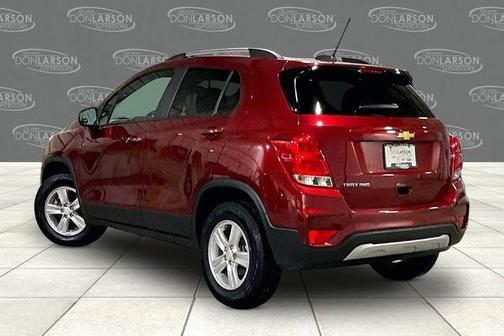 Crimson Metallic 2022 Chevrolet Trax LT