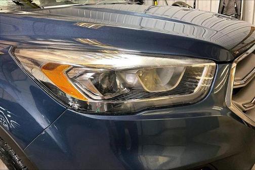 Blue Metallic 2018 Ford Escape SEL