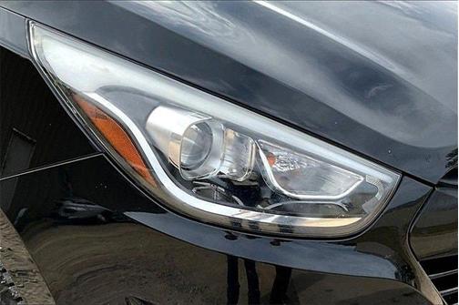 2015 Hyundai TUCSON SE