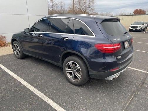 2018 Mercedes-Benz GLC 300 Base 4MATIC