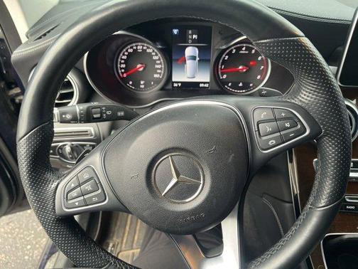 2018 Mercedes-Benz GLC 300 Base 4MATIC