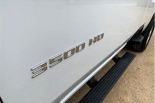 2025 Chevrolet Silverado 3500 WT