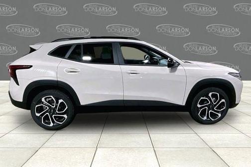 White Sand 2026 Chevrolet Trax 2RS