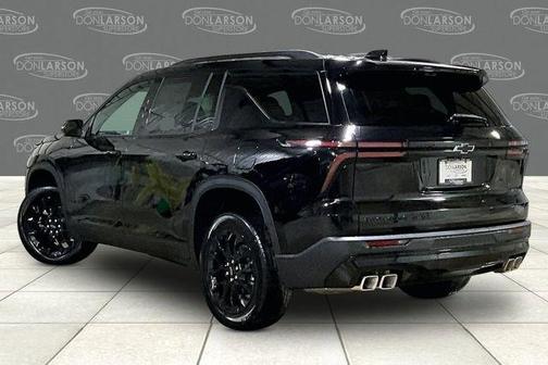 Mosaic Black Metallic 2026 Chevrolet Traverse LT