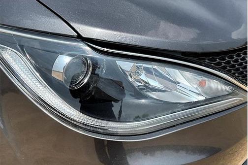 2020 Chrysler Pacifica Touring-L