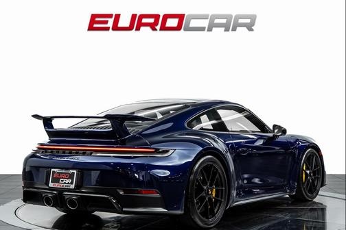 2026 Porsche 911 Carrera 4 GTS