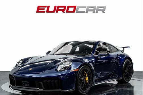 2026 Porsche 911 Carrera 4 GTS