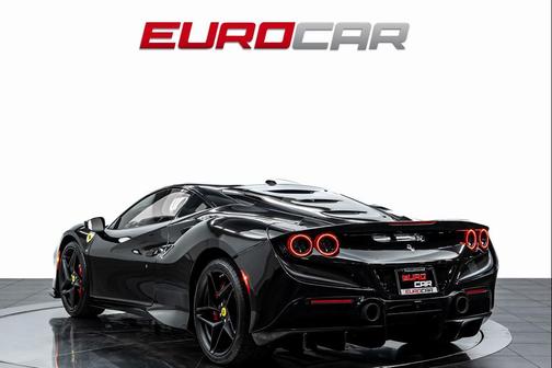2022 Ferrari F8 Tributo Base