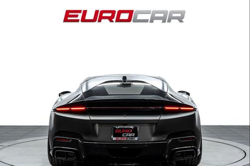 2025 Ferrari 12Cilindri Base