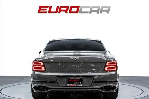 2023 Bentley Flying Spur V8