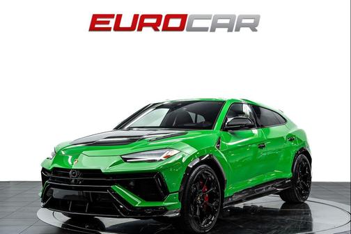 Green 2024 Lamborghini Urus Performante