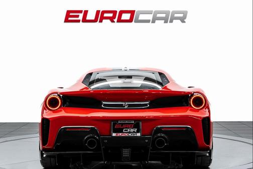 2020 Ferrari 488 Pista Base