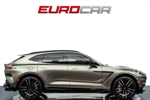 2023 Aston Martin DBX 707