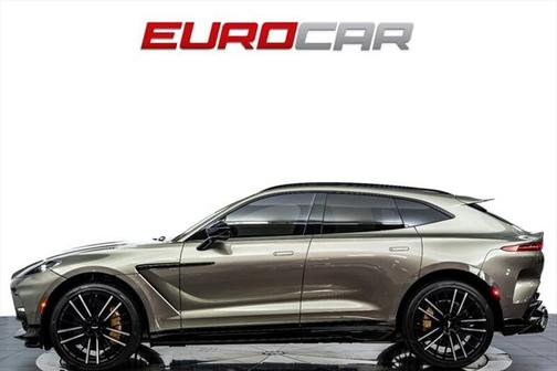 2023 Aston Martin DBX 707