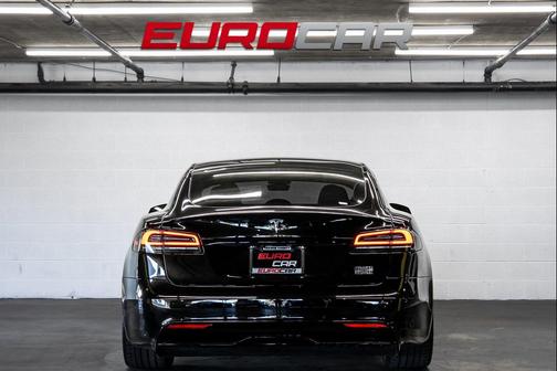 2022 Tesla Model S Plaid