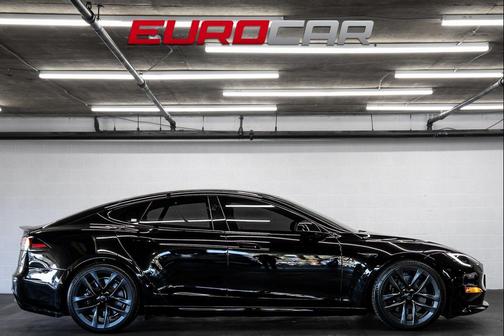 2022 Tesla Model S Plaid