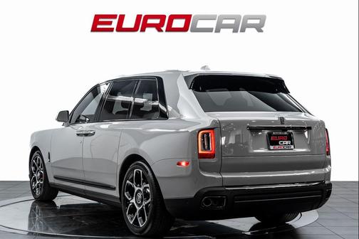2022 Rolls-Royce Cullinan Black Badge