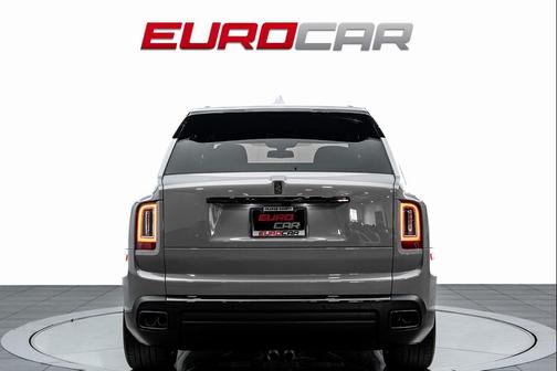 2022 Rolls-Royce Cullinan Black Badge