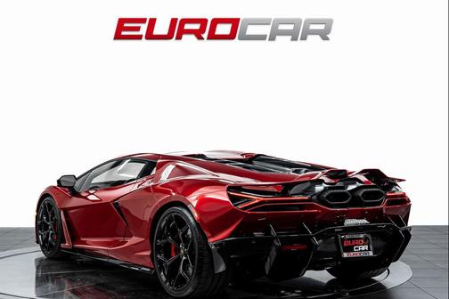 2025 Lamborghini Revuelto Base