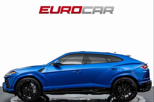 2022 Lamborghini Urus Graphite Capsule