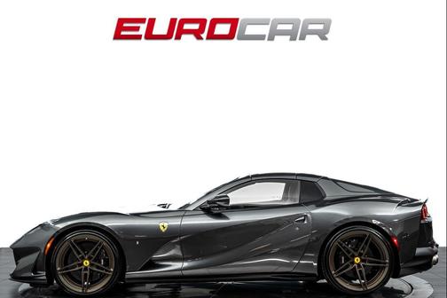 Grigio Silverstone Metallic 2021 Ferrari 812 GTS Base