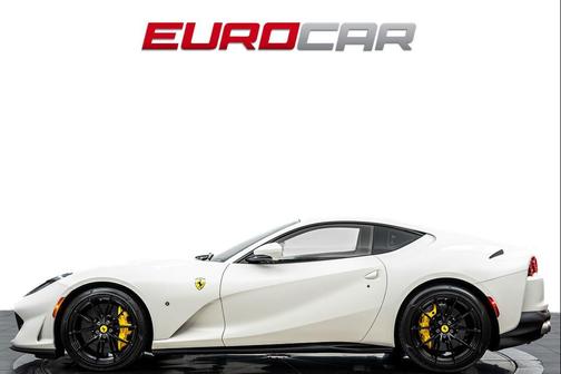Bianco Avus 2020 Ferrari 812 Superfast Base