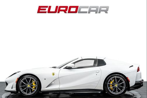 Bianco Cervino 2021 Ferrari 812 GTS Base