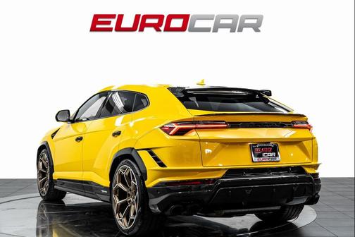 2024 Lamborghini Urus Performante