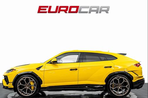 2024 Lamborghini Urus Performante