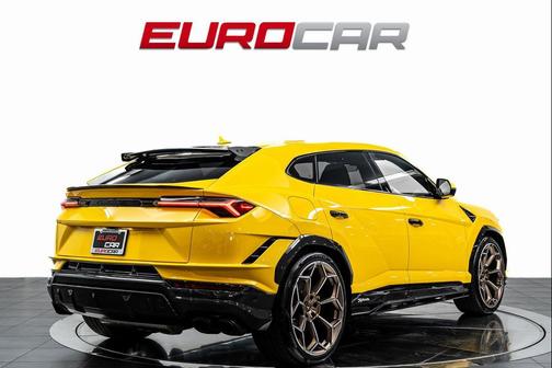 2024 Lamborghini Urus Performante
