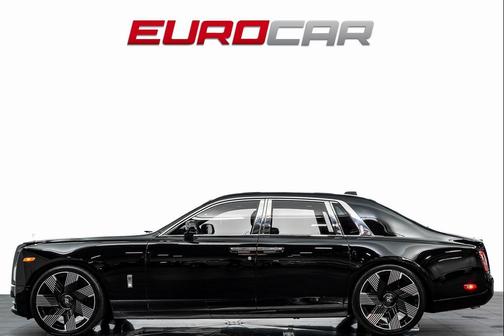 2024 Rolls-Royce Phantom 