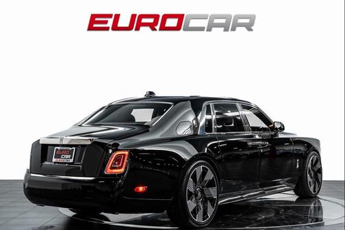 2024 Rolls-Royce Phantom 