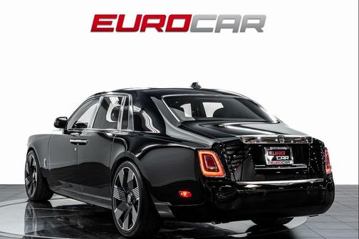 2024 Rolls-Royce Phantom 