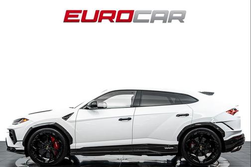 Bianco Monocerus Metallic 2023 Lamborghini Urus Performante
