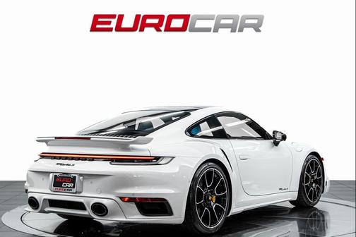 2025 Porsche 911 Turbo S