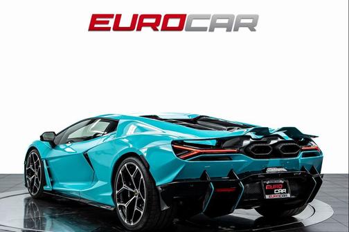 2024 Lamborghini Revuelto Base